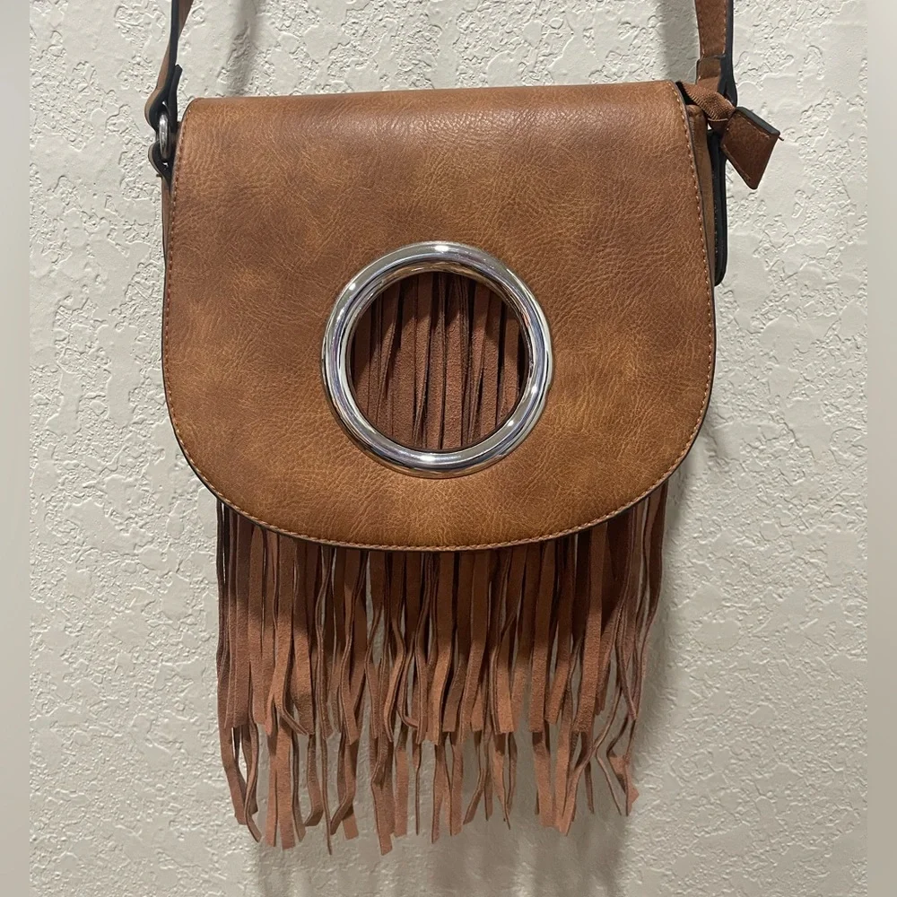 NEW Brown Faux Leather Fringe Crossbody Purse - Picture 1 of 14